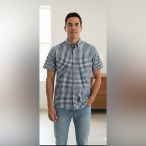 Gap shirt man  size Medium please see pictures for measurements